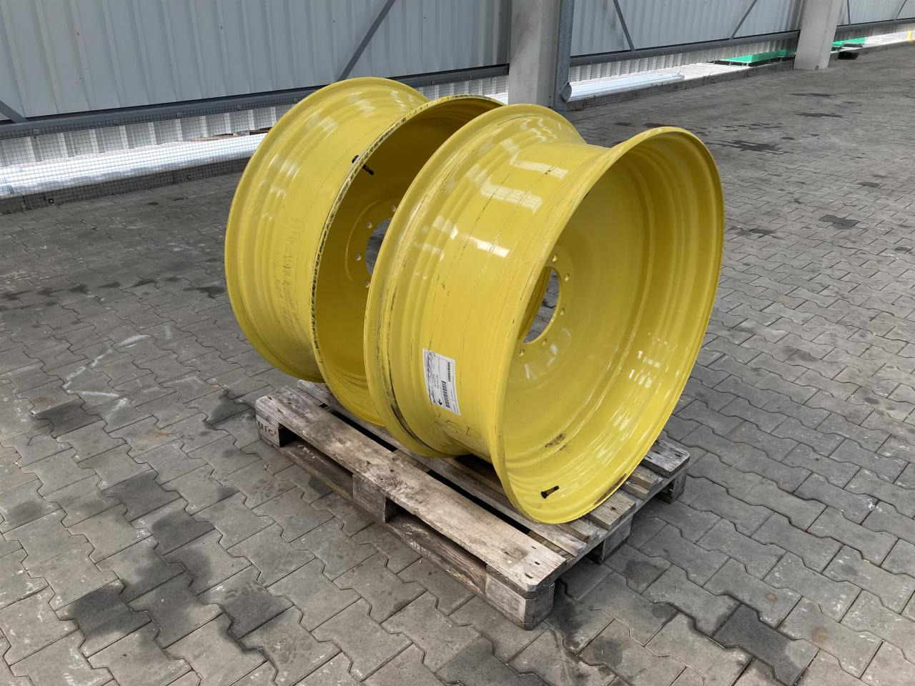 John Deere 15x38 - Tire for Agricultural machinery: picture 1 John Deere 15x38 - Tire for Agricultural machinery: picture 1