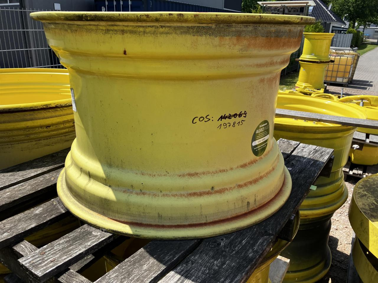 John Deere 18x28 - Tire for Agricultural machinery: picture 1 John Deere 18x28 - Tire for Agricultural machinery: picture 1