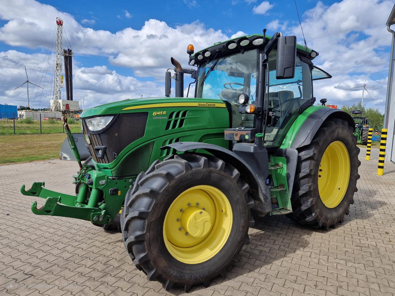 John Deere 6145R - Farm tractor: picture 2 John Deere 6145R - Farm tractor: picture 2