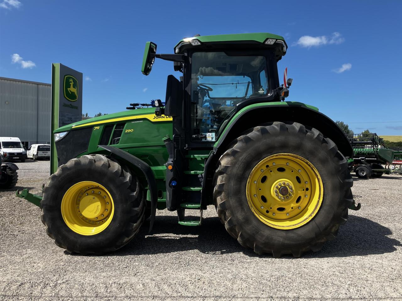 John Deere 7R 290 - Farm tractor: picture 1 John Deere 7R 290 - Farm tractor: picture 1