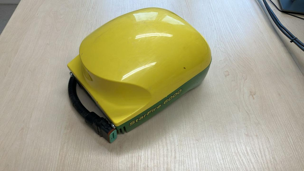 John Deere SF6000 - Navigation system for Agricultural machinery: picture 1 John Deere SF6000 - Navigation system for Agricultural machinery: picture 1