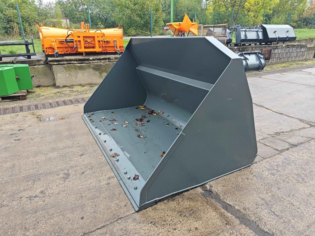 Kramer 2900 mm - Bucket: picture 1 Kramer 2900 mm - Bucket: picture 1