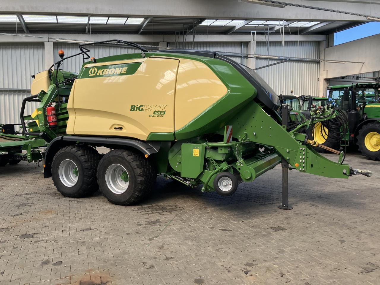 Krone Big Pack 1270 VC - Square baler: picture 3 Krone Big Pack 1270 VC - Square baler: picture 3