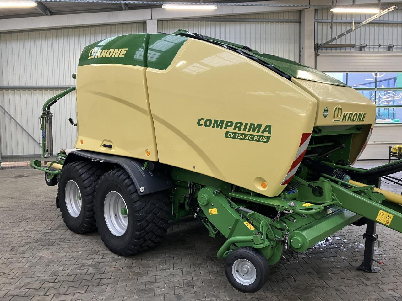 Krone CV 150 XC Plus Comprima - Round baler: picture 3 Krone CV 150 XC Plus Comprima - Round baler: picture 3