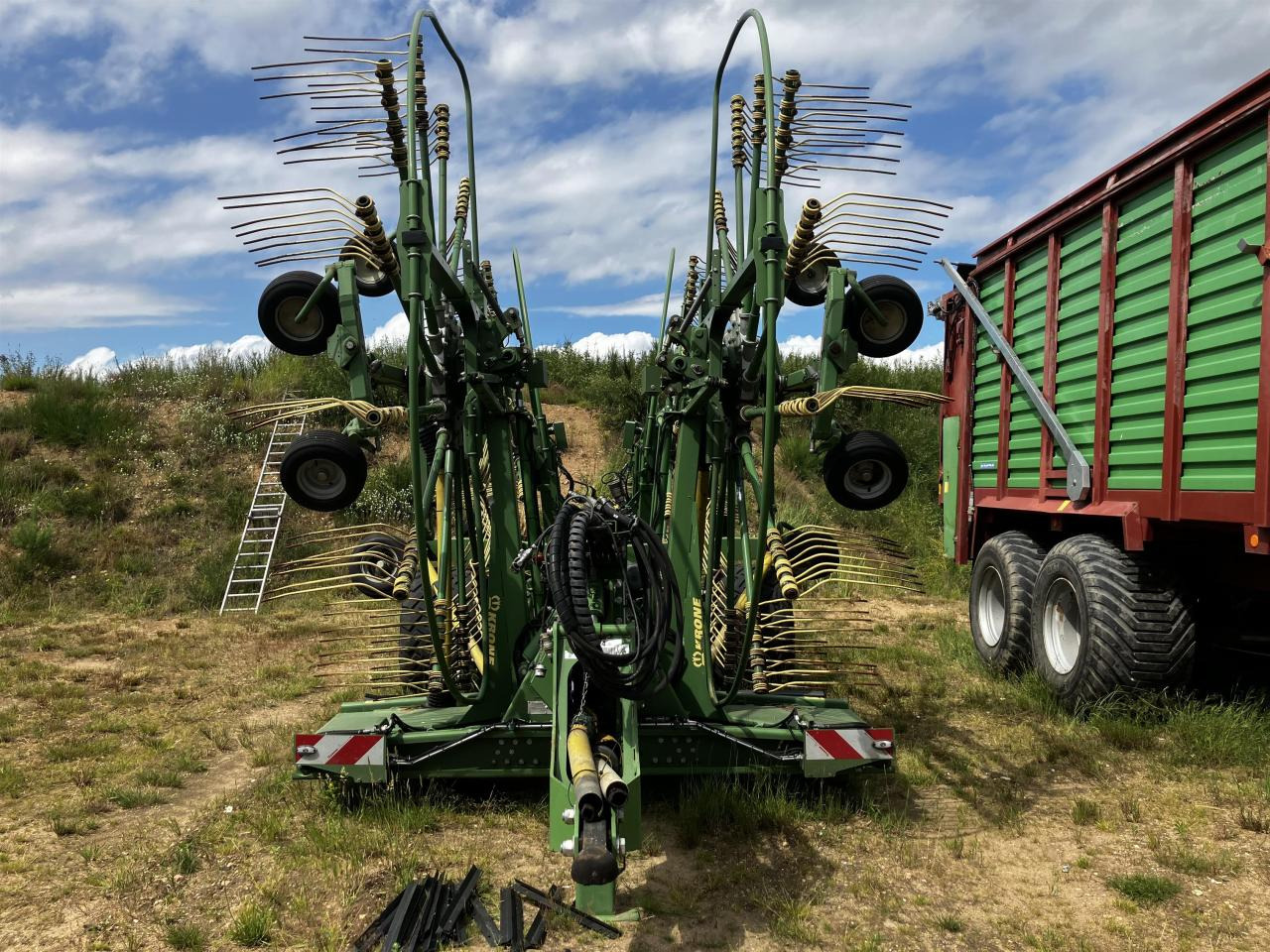 Krone Swadro 1400 Plus - Tedder/ Rake: picture 2 Krone Swadro 1400 Plus - Tedder/ Rake: picture 2