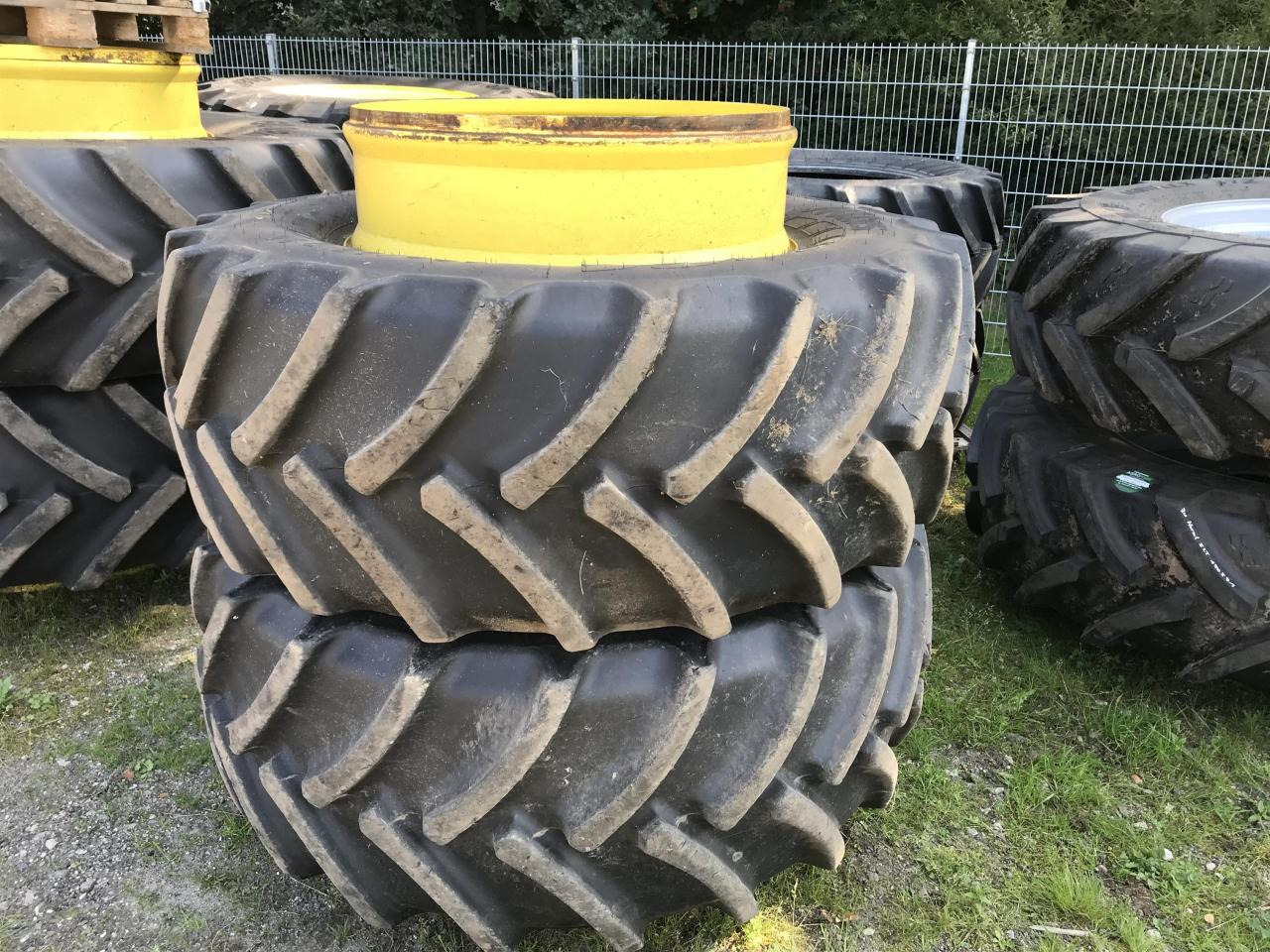 Mitas 600/65R34 - Tire for Agricultural machinery: picture 1 Mitas 600/65R34 - Tire for Agricultural machinery: picture 1