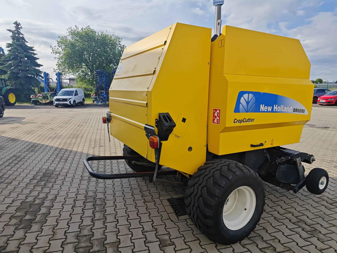 New Holland BR6090 - Round baler: picture 5 New Holland BR6090 - Round baler: picture 5