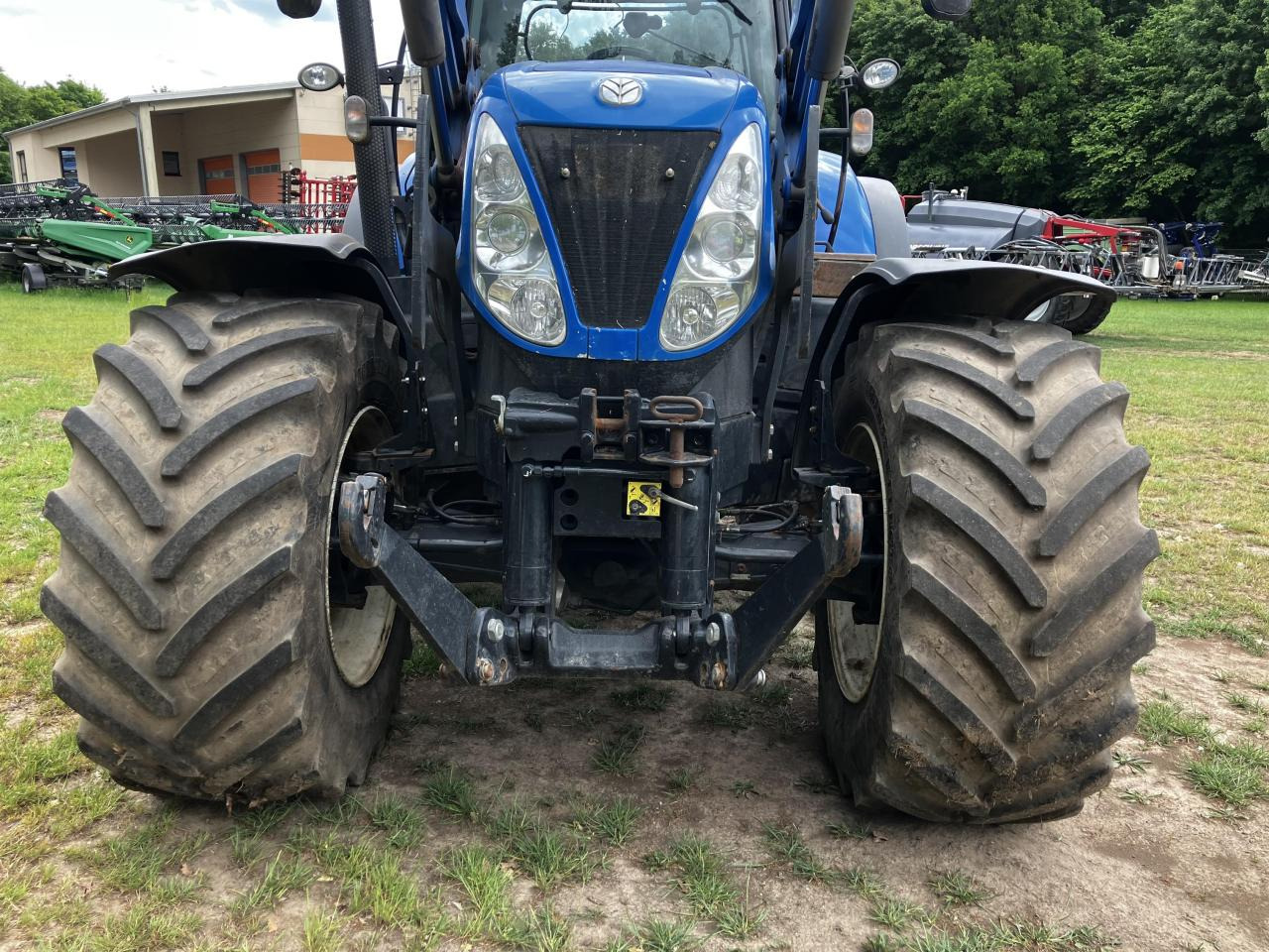 New Holland T7.270 - Farm tractor: picture 4 New Holland T7.270 - Farm tractor: picture 4