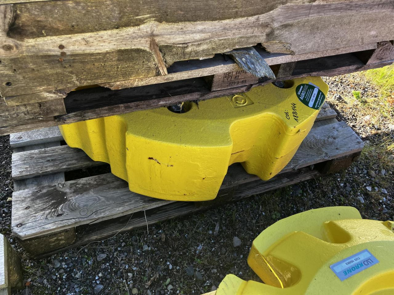 John Deere 70 Kg + 900 kg - Spare parts for Agricultural machinery: picture 2 John Deere 70 Kg + 900 kg - Spare parts for Agricultural machinery: picture 2