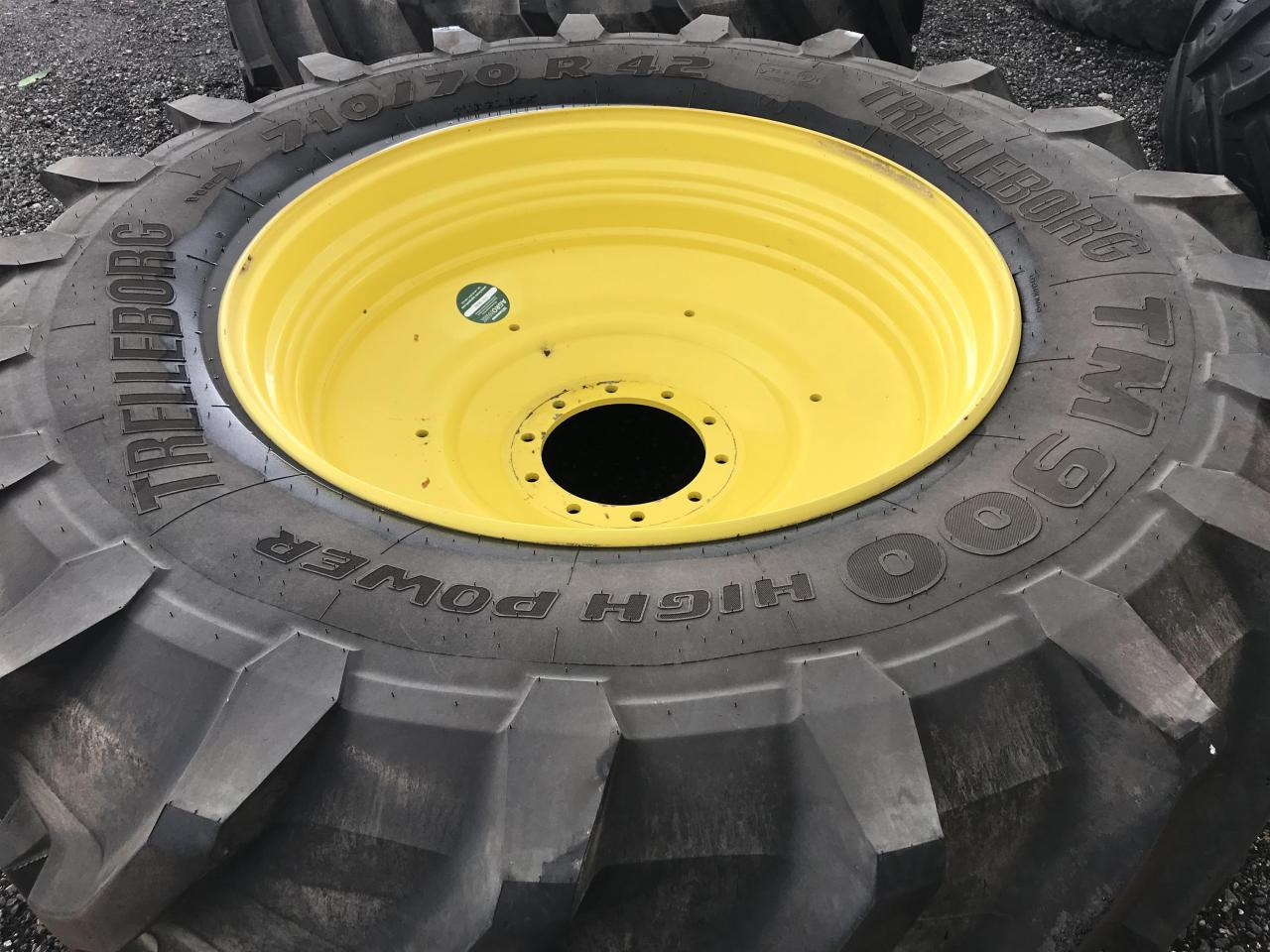 Trelleborg 710/70R42 - Tire for Agricultural machinery: picture 5 Trelleborg 710/70R42 - Tire for Agricultural machinery: picture 5