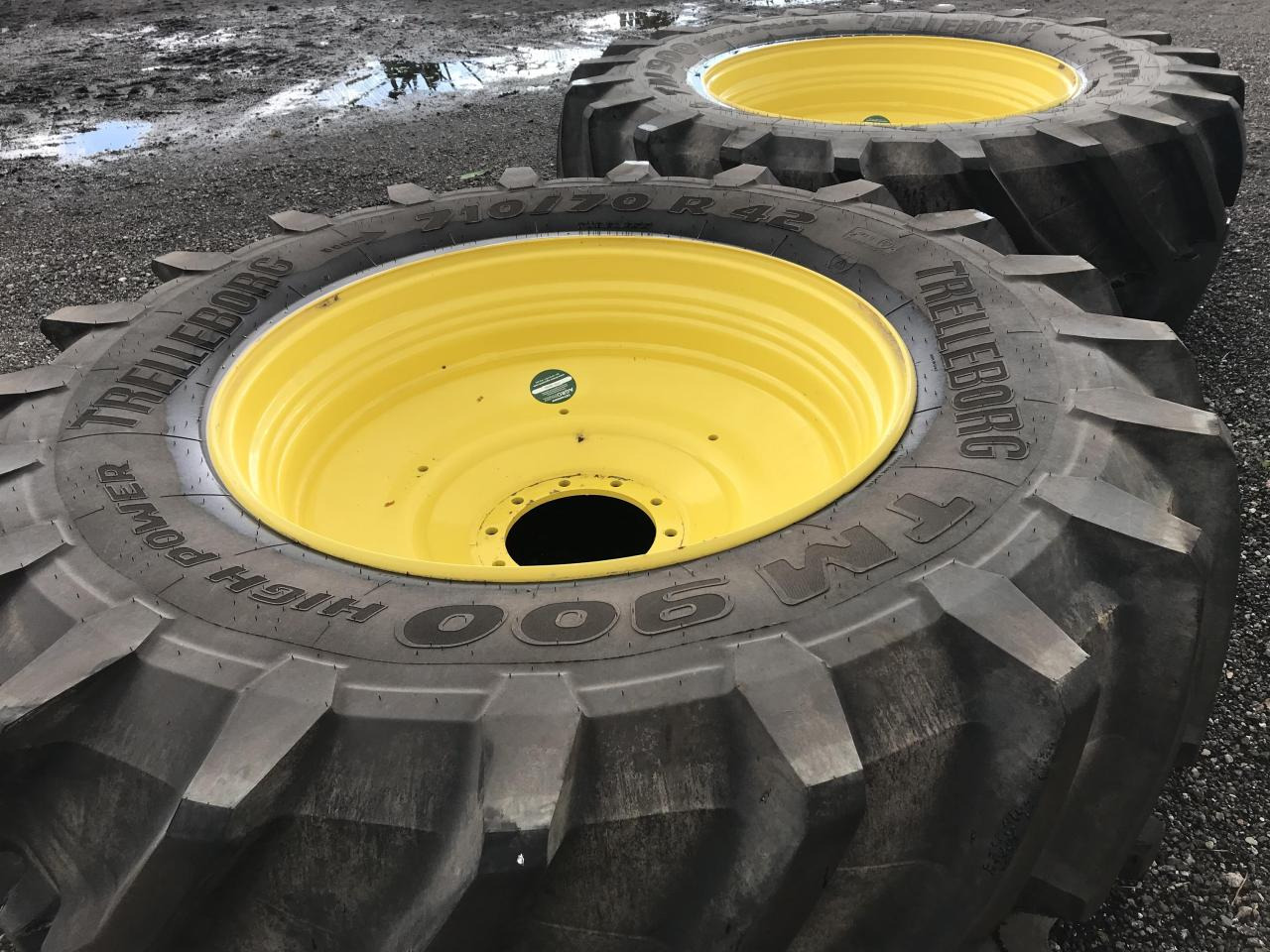 Trelleborg 710/70R42 - Tire for Agricultural machinery: picture 1 Trelleborg 710/70R42 - Tire for Agricultural machinery: picture 1