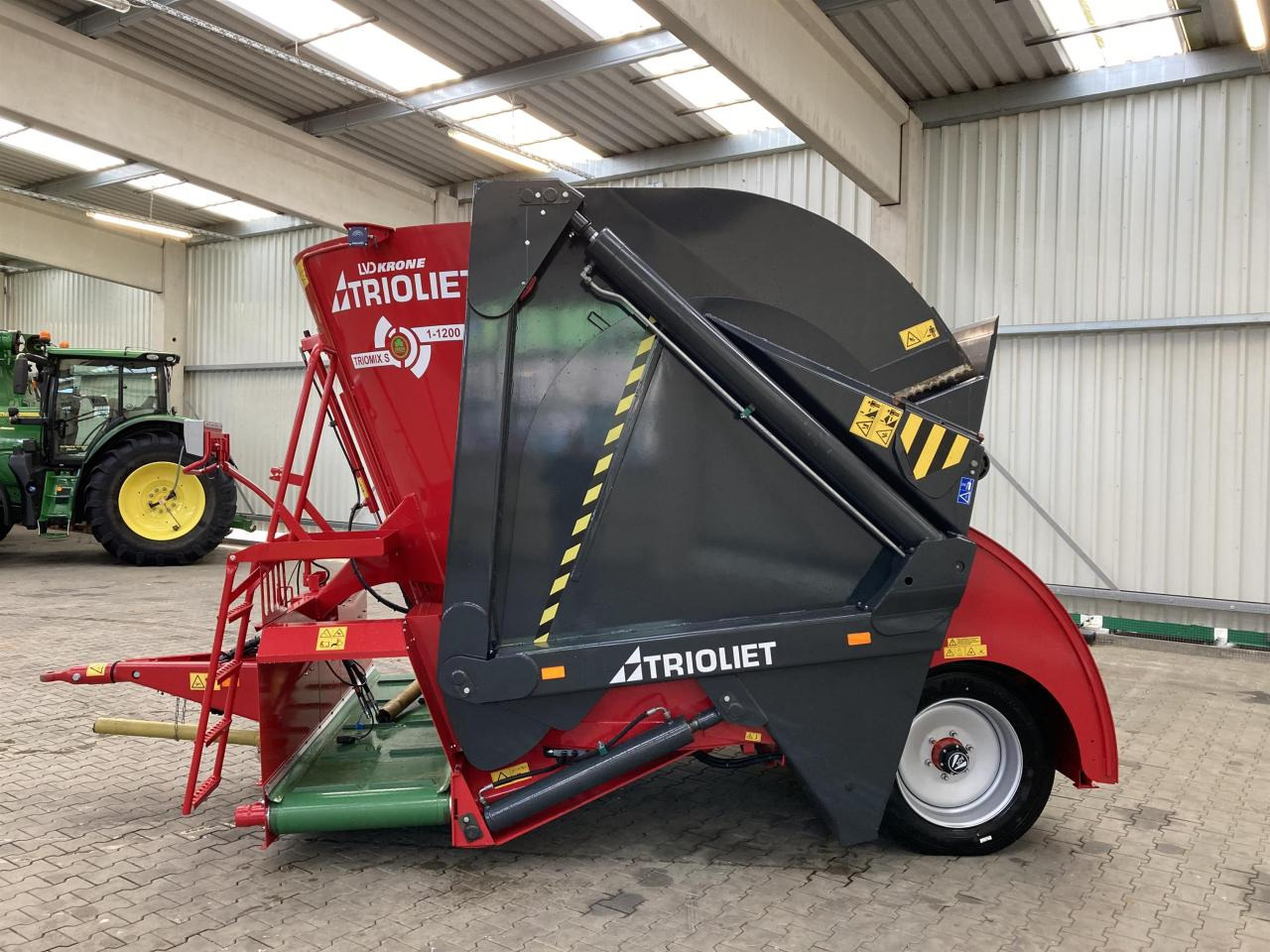 Trioliet Triomix S1 1200 - Forage mixer wagon: picture 5 Trioliet Triomix S1 1200 - Forage mixer wagon: picture 5