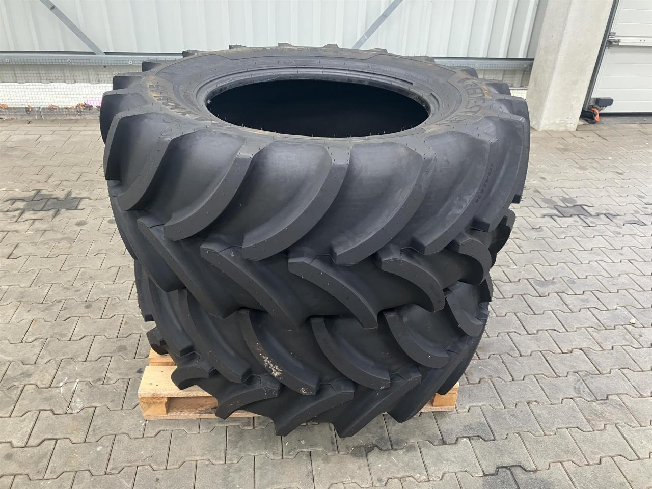 Vredestein 540/65R30 - Tire for Agricultural machinery: picture 2 Vredestein 540/65R30 - Tire for Agricultural machinery: picture 2