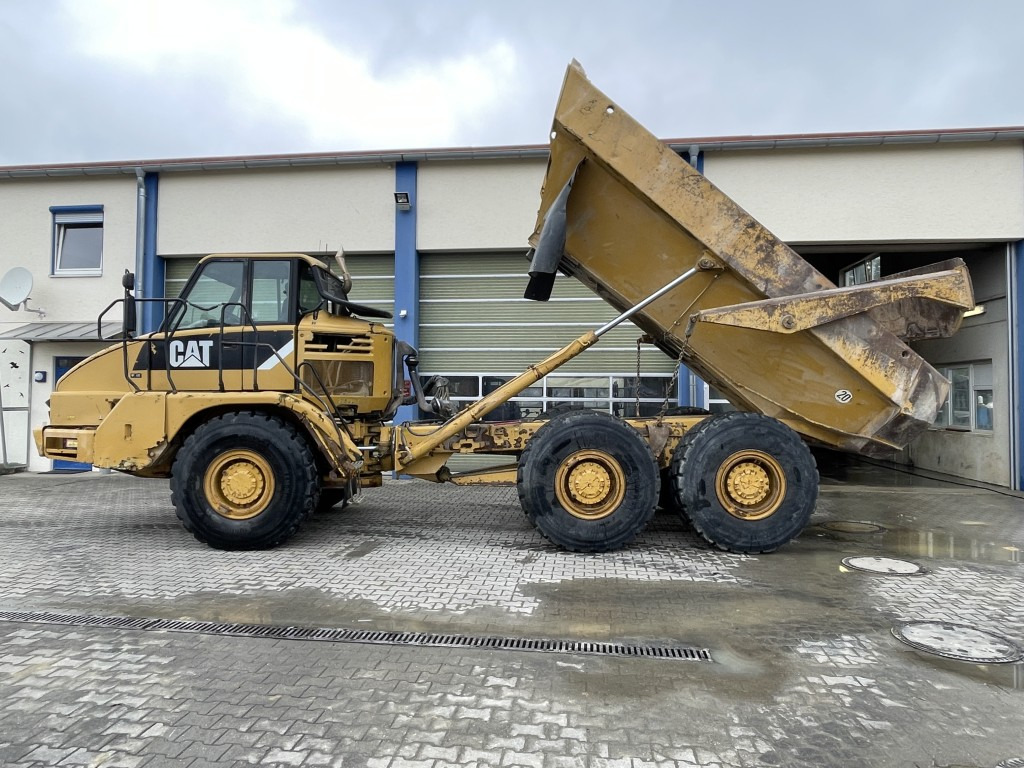 CAT 730 - Articulated dumper: picture 2 CAT 730 - Articulated dumper: picture 2