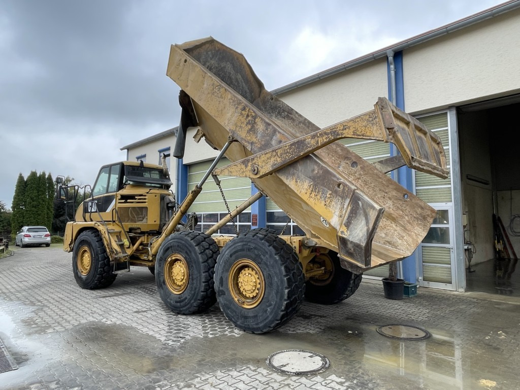 CAT 730 - Articulated dumper: picture 3 CAT 730 - Articulated dumper: picture 3