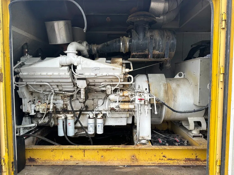 Generator set Cummins KTA 38 G5 Leroy Somer 1000 kVA Silent generatorset in container: picture 7