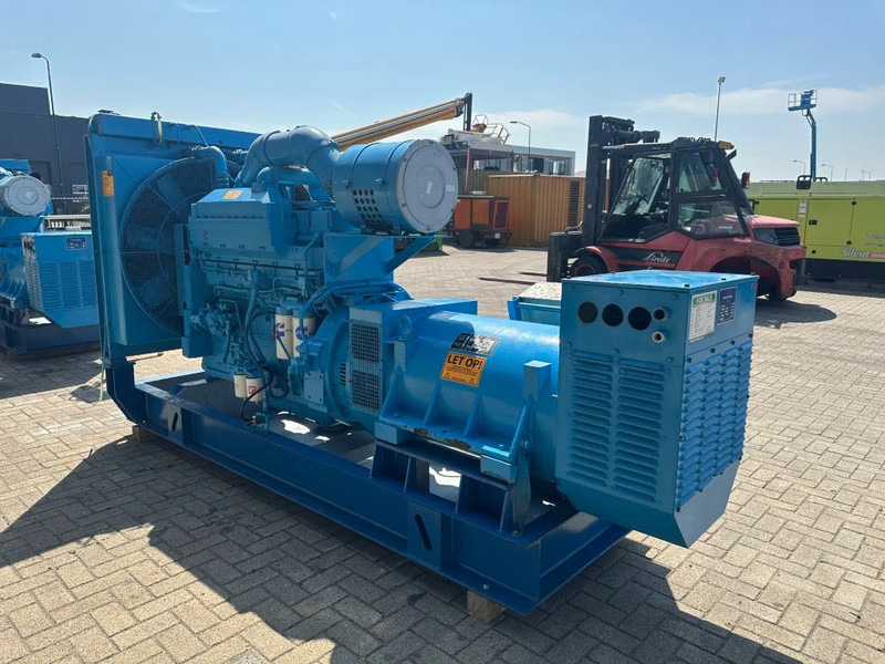 Generator set Cummins KTTA 19 G 450 kVA noodstroom generatorset as New ! 194 hours !: picture 8