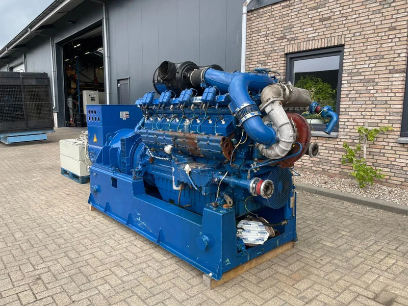 Deutz Gasset 800 / 1110 kVA Stamford generatorset - Generator set: picture 3 Deutz Gasset 800 / 1110 kVA Stamford generatorset - Generator set: picture 3