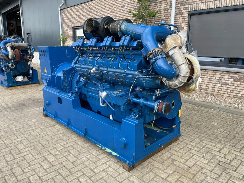 Deutz TBG 616 V16K Gasset 800 / 1110 kVA Stamford generatorset - Generator set: picture 2 Deutz TBG 616 V16K Gasset 800 / 1110 kVA Stamford generatorset - Generator set: picture 2