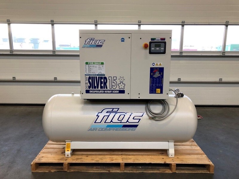 Fiac New Silver 15 / 500 Silent 11 kW 1430 L / min Elektrische Schroefcompressor met ketel - Air compressor: picture 2 Fiac New Silver 15 / 500 Silent 11 kW 1430 L / min Elektrische Schroefcompressor met ketel - Air compressor: picture 2