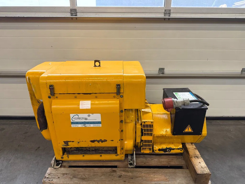 Hatz 3L41C Stamford 25 kVA Silentpack generatorset - Generator set: picture 4 Hatz 3L41C Stamford 25 kVA Silentpack generatorset - Generator set: picture 4
