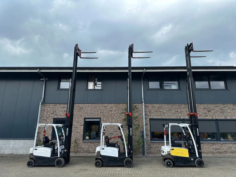 Hyster J1.8XN MWB 1.8 ton Triplex Freelift Sideshift Positioner Elektra Heftruck Accu 2023 - Electric forklift: picture 1 Hyster J1.8XN MWB 1.8 ton Triplex Freelift Sideshift Positioner Elektra Heftruck Accu 2023 - Electric forklift: picture 1