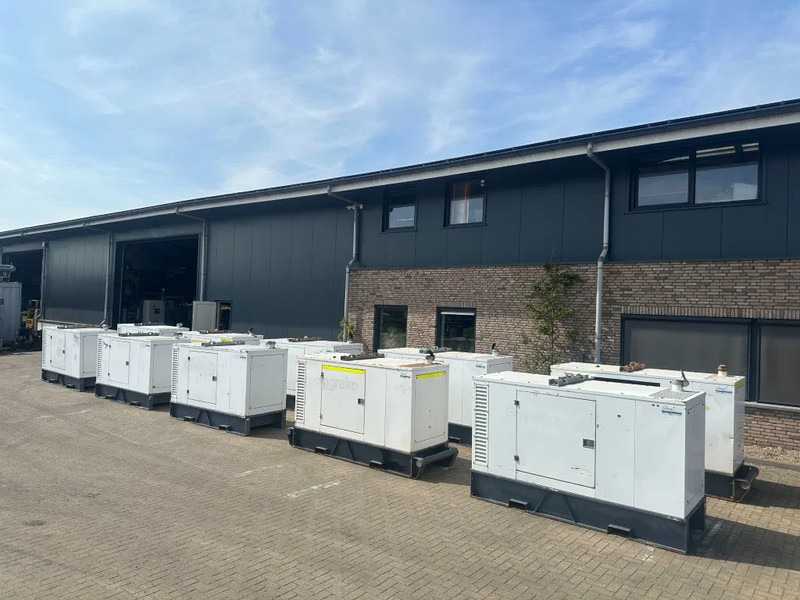 Generator set Iveco FPT NEF45 SM1A.A004 Stamford 60 kVA Silent Rental generatorset: picture 16