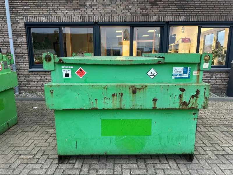 Kiwa IBC Steenbergen 2000 liter Dieseltank met handpomp Milieutank - Storage tank: picture 1 Kiwa IBC Steenbergen 2000 liter Dieseltank met handpomp Milieutank - Storage tank: picture 1
