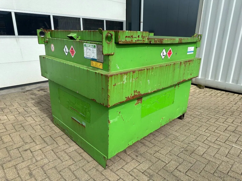 Kiwa IBC Steenbergen 2000 liter IBC Dieseltank met handpomp Milieutank - Storage tank: picture 2 Kiwa IBC Steenbergen 2000 liter IBC Dieseltank met handpomp Milieutank - Storage tank: picture 2