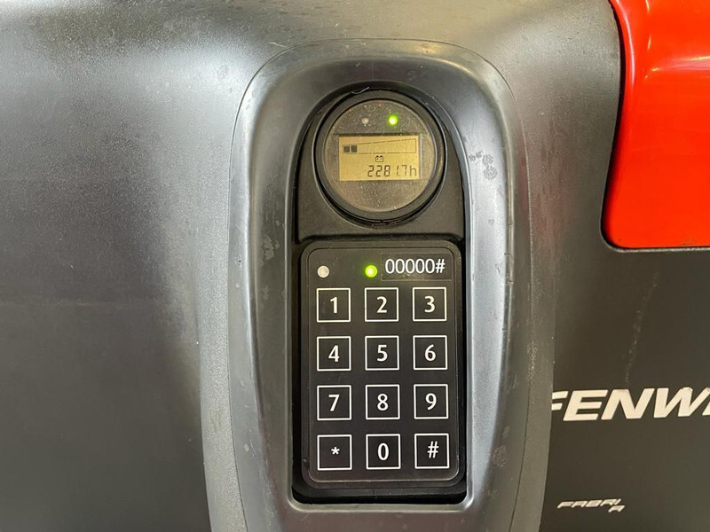 Stacker Linde D08 Stapelaar 1.8 ton 210 cm Hefhoogte Stapelaar: picture 8 Stacker Linde D08 Stapelaar 1.8 ton 210 cm Hefhoogte Stapelaar: picture 8