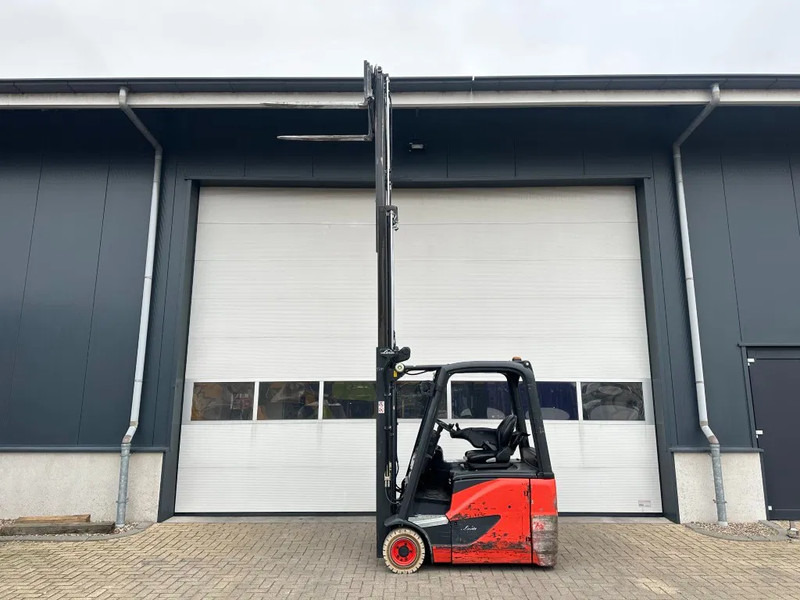 Linde E16H-02 1.6 ton Triplex Freelift Sideshift Elektra Heftruck 2016 - Electric forklift: picture 3 Linde E16H-02 1.6 ton Triplex Freelift Sideshift Elektra Heftruck 2016 - Electric forklift: picture 3