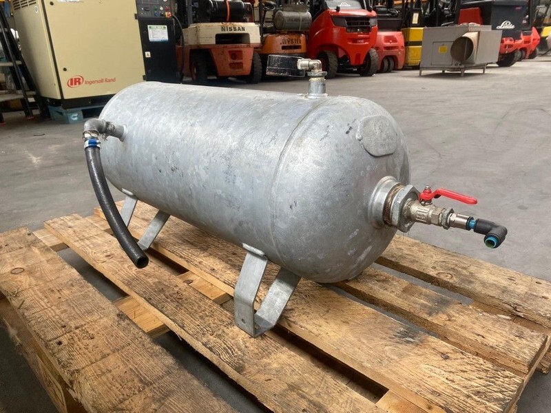 Luchtketel Ketel 50 liter 16.5 Bar Horizontaal Gegalvaniseerd Luchtketel als nieuw ! - Air compressor: picture 2 Luchtketel Ketel 50 liter 16.5 Bar Horizontaal Gegalvaniseerd Luchtketel als nieuw ! - Air compressor: picture 2