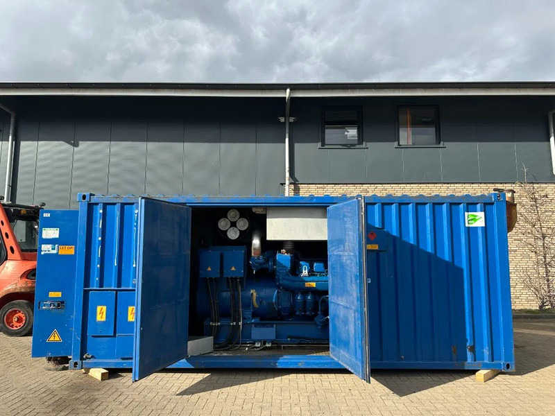 MTU 450 kVA Supersilent generatorset in 20 ft container aggregaat - Generator set: picture 3 MTU 450 kVA Supersilent generatorset in 20 ft container aggregaat - Generator set: picture 3