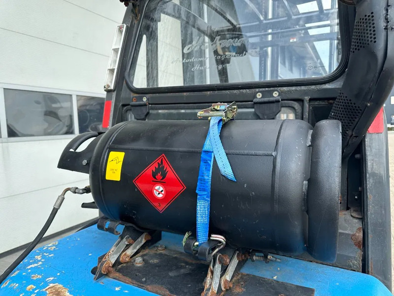 LPG forklift Nissan UGD02A30P0 3 ton Triplex Freelift LPG Heftruck: picture 14