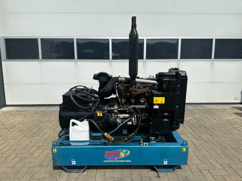Perkins 1004-4 Marelli 42 kVA Noodstroom generatorset as New ! 141 hours ! Ex Emergency - Generator set: picture 1 Perkins 1004-4 Marelli 42 kVA Noodstroom generatorset as New ! 141 hours ! Ex Emergency - Generator set: picture 1