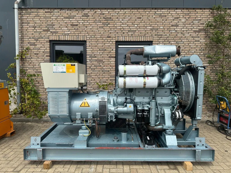 Volvo Penta TD121GG SDMO Leroy Somer 200 kVA noodstroom generatorset - Generator set: picture 1 Volvo Penta TD121GG SDMO Leroy Somer 200 kVA noodstroom generatorset - Generator set: picture 1