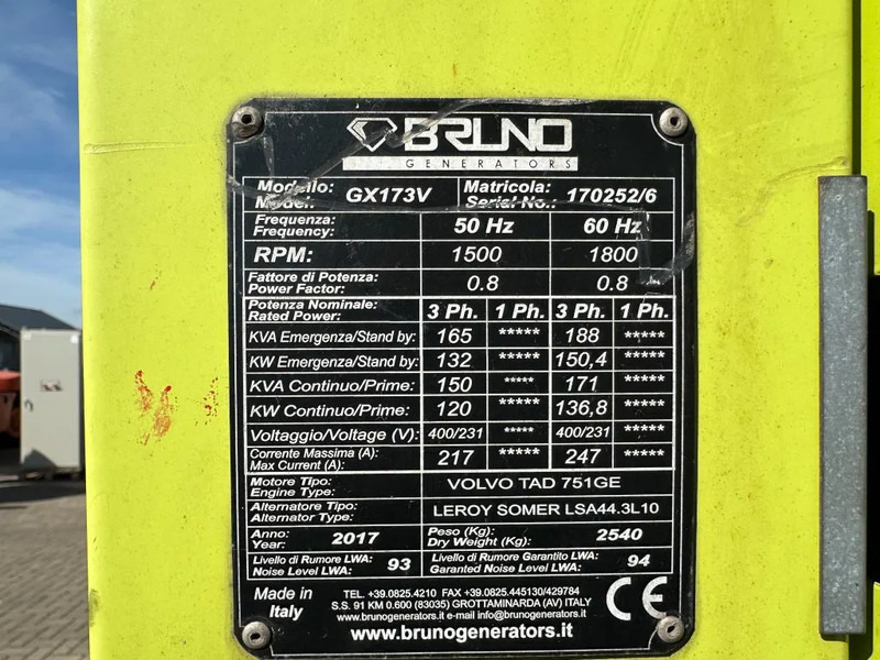 Volvo TAD 753 GE Bruno Leroy Somer 165 kVA Silent Rental generatorset - Generator set: picture 3 Volvo TAD 753 GE Bruno Leroy Somer 165 kVA Silent Rental generatorset - Generator set: picture 3