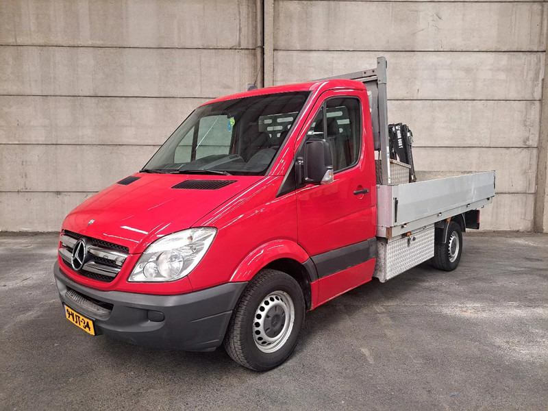 Mercedes-Benz Sprinter 313 2.2 CDI 366 DC + HIAB 008T - Flatbed van: picture 2 Mercedes-Benz Sprinter 313 2.2 CDI 366 DC + HIAB 008T - Flatbed van: picture 2
