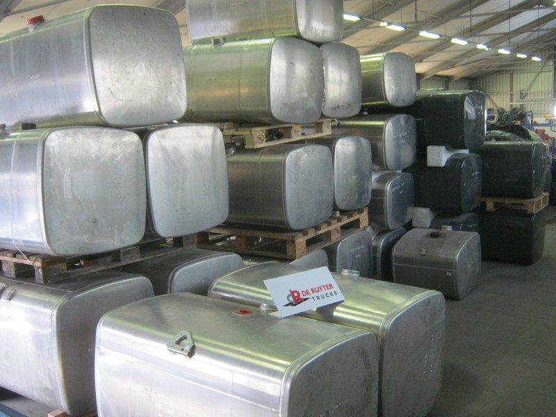 DAF Brandstoftanks voor CF en XF (aluminium) - Fuel system: picture 1 DAF Brandstoftanks voor CF en XF (aluminium) - Fuel system: picture 1