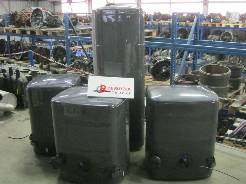 DAF Brandstoftanks voor CF en XF (staal) - Fuel system: picture 2 DAF Brandstoftanks voor CF en XF (staal) - Fuel system: picture 2