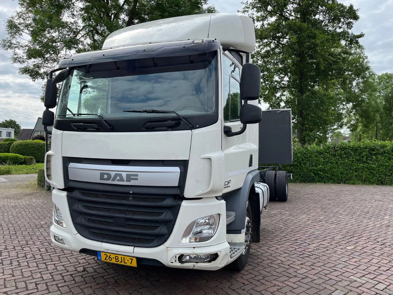 DAF CF 260 CF 260 FA CHASSIS CABINE EURO 6 - Cab chassis truck: picture 4 DAF CF 260 CF 260 FA CHASSIS CABINE EURO 6 - Cab chassis truck: picture 4