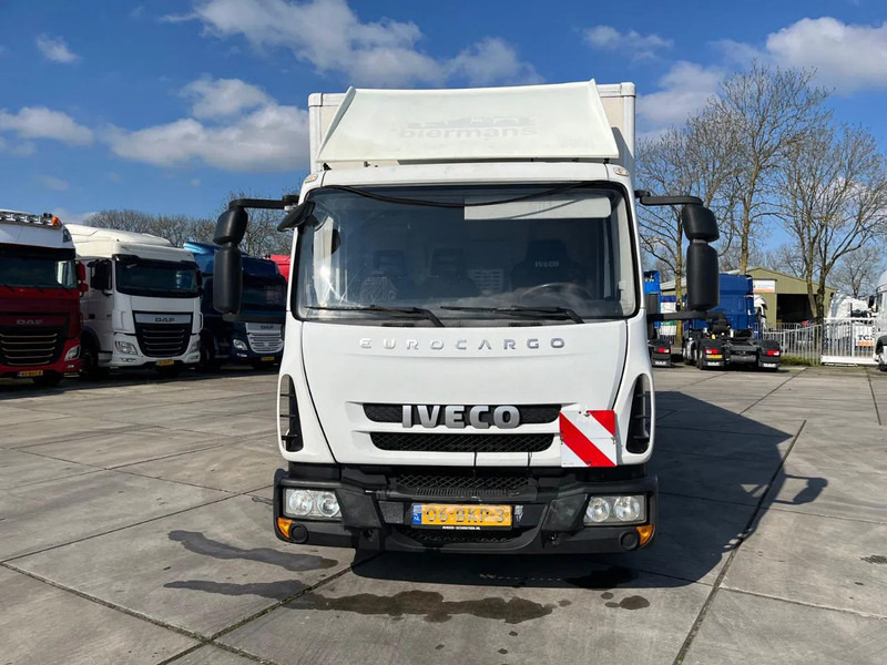 Iveco EuroCargo 75 E21 MANUAL - Box truck: picture 2 Iveco EuroCargo 75 E21 MANUAL - Box truck: picture 2