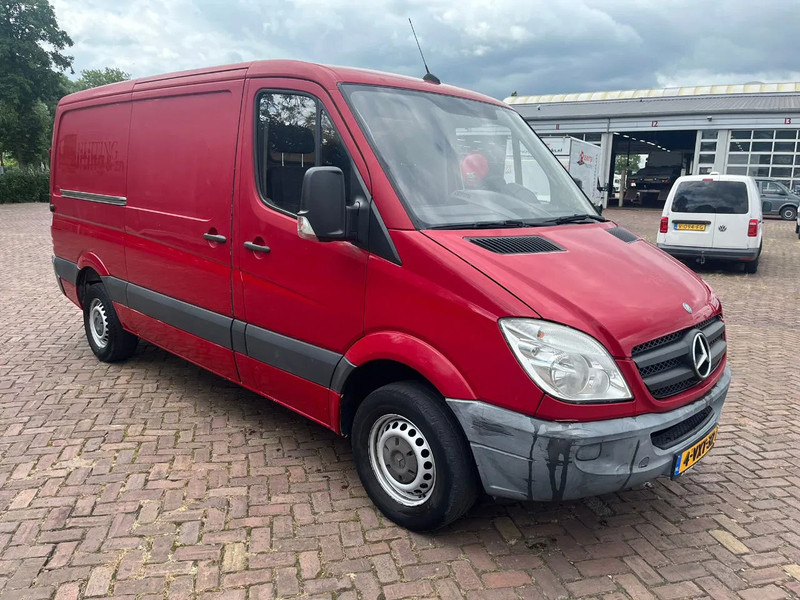 Mercedes-Benz Sprinter 313 L2H1 - Panel van: picture 3 Mercedes-Benz Sprinter 313 L2H1 - Panel van: picture 3