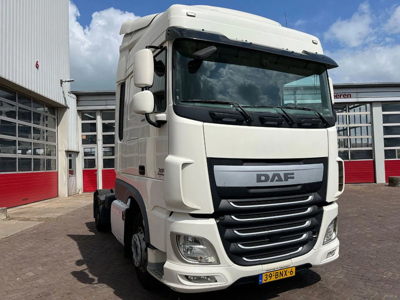DAF XF 460 FT - Tractor unit: picture 2 DAF XF 460 FT - Tractor unit: picture 2