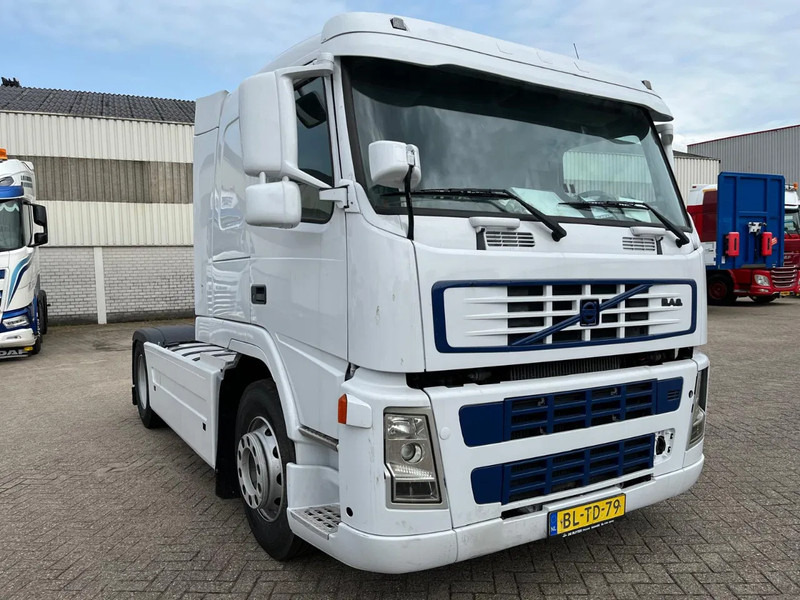 Volvo FM 9 MOTOR DEFECT (motor start wel maar kan niet rijden) - Tractor unit: picture 4 Volvo FM 9 MOTOR DEFECT (motor start wel maar kan niet rijden) - Tractor unit: picture 4