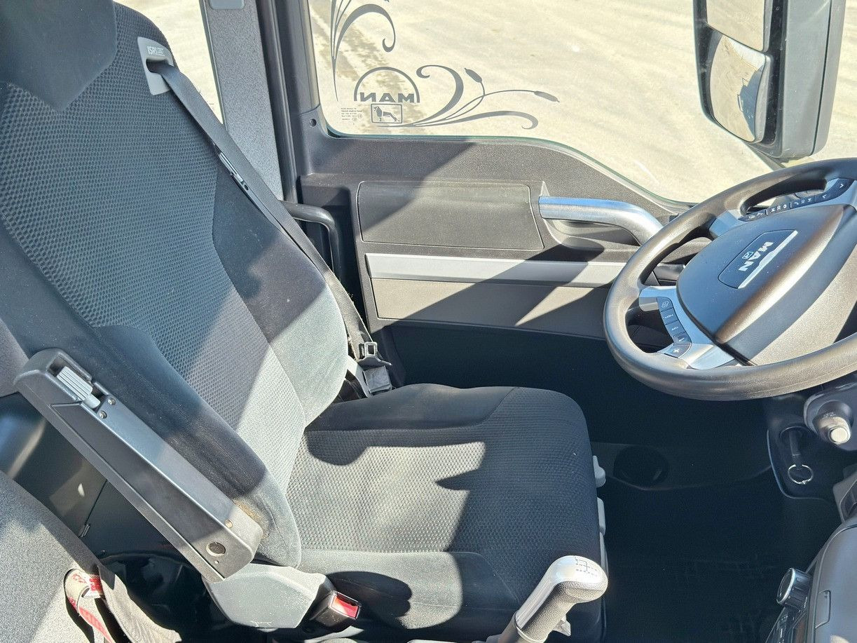 Crane truck, Dropside/ Flatbed truck MAN TGS 26.440* PK 18001 - EH A + FUNK* TOPZUSTAND MAN TGS 26.440* PK 18001 - EH A + FUNK* TOPZUSTAND: picture 13