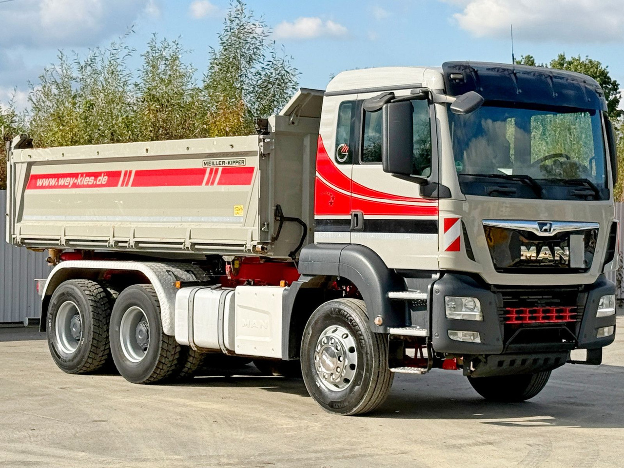 MAN TGS 26.460 * Kipper 4,90m+BORDMATIC * 6x4 * TOP - Tipper, Crane truck: picture 4 MAN TGS 26.460 * Kipper 4,90m+BORDMATIC * 6x4 * TOP - Tipper, Crane truck: picture 4