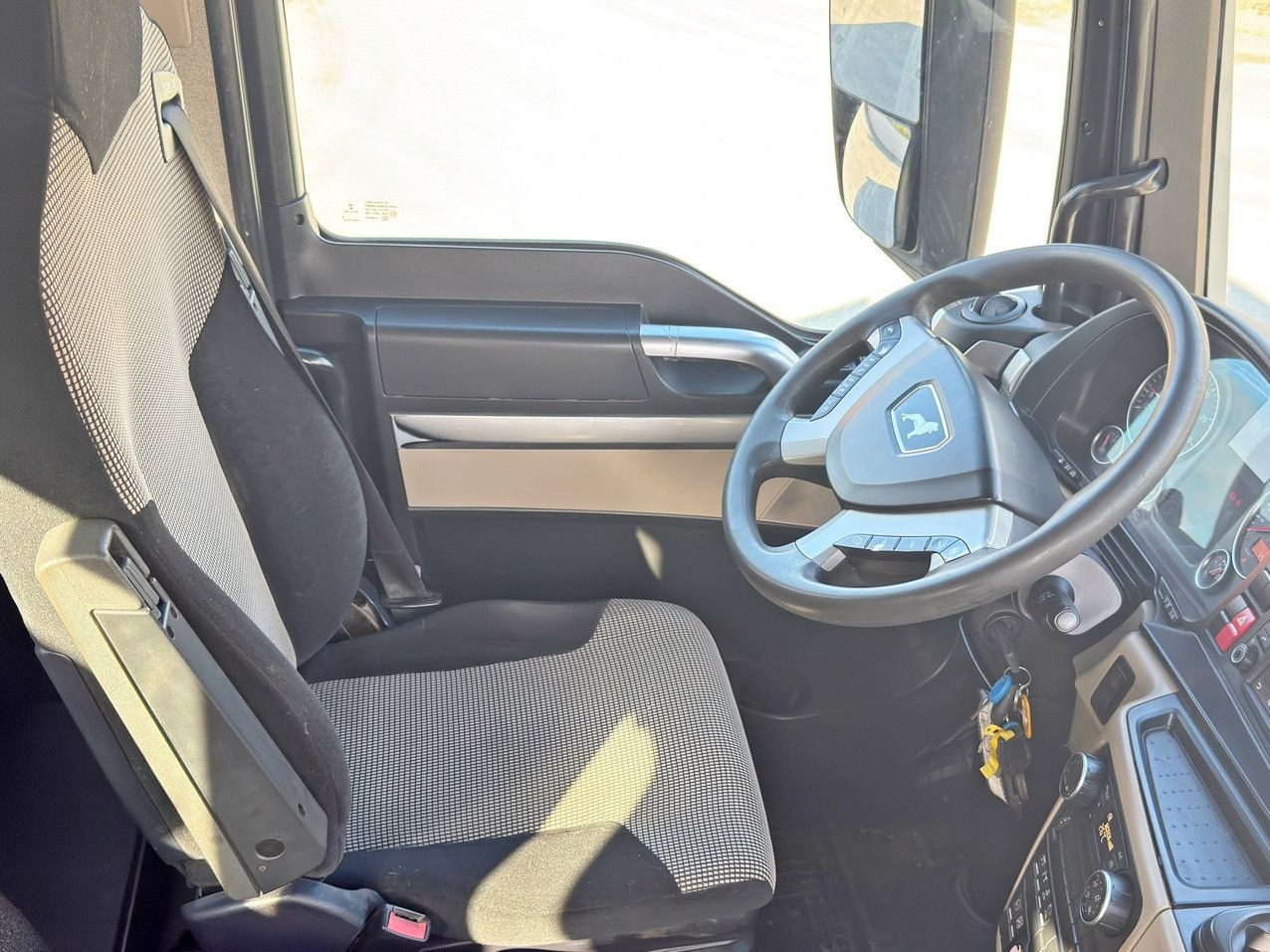 MAN TGS 26.460 * Kipper 4,90m+BORDMATIC * 6x4 * TOP on lease MAN TGS 26.460 * Kipper 4,90m+BORDMATIC * 6x4 * TOP: picture 11 MAN TGS 26.460 * Kipper 4,90m+BORDMATIC * 6x4 * TOP on lease MAN TGS 26.460 * Kipper 4,90m+BORDMATIC * 6x4 * TOP: picture 11