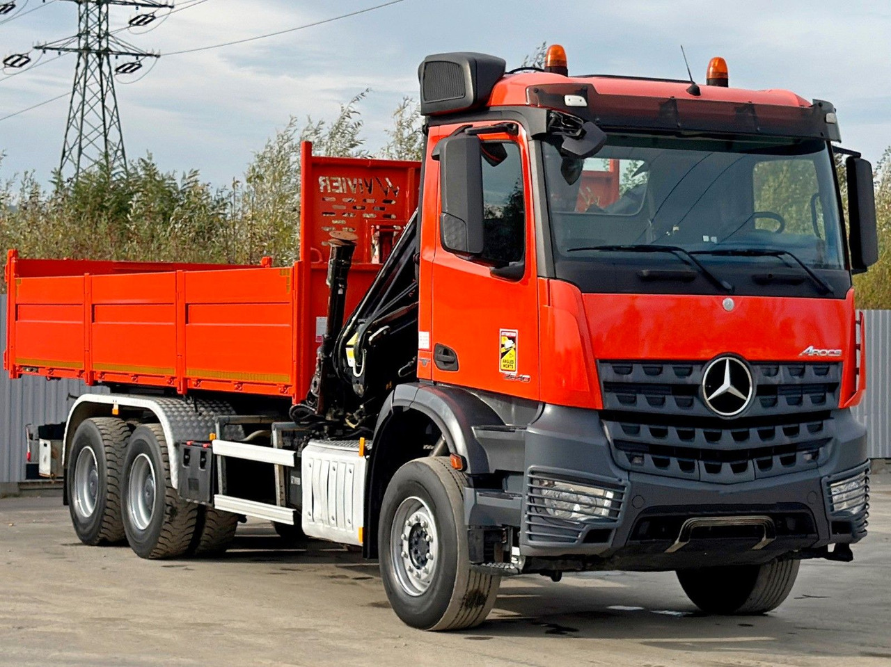 Mercedes-Benz AROCS 2640 *HIAB 144 BS - 3/FUNK  + * 6x4 - Tipper, Crane truck: picture 3 Mercedes-Benz AROCS 2640 *HIAB 144 BS - 3/FUNK  + * 6x4 - Tipper, Crane truck: picture 3