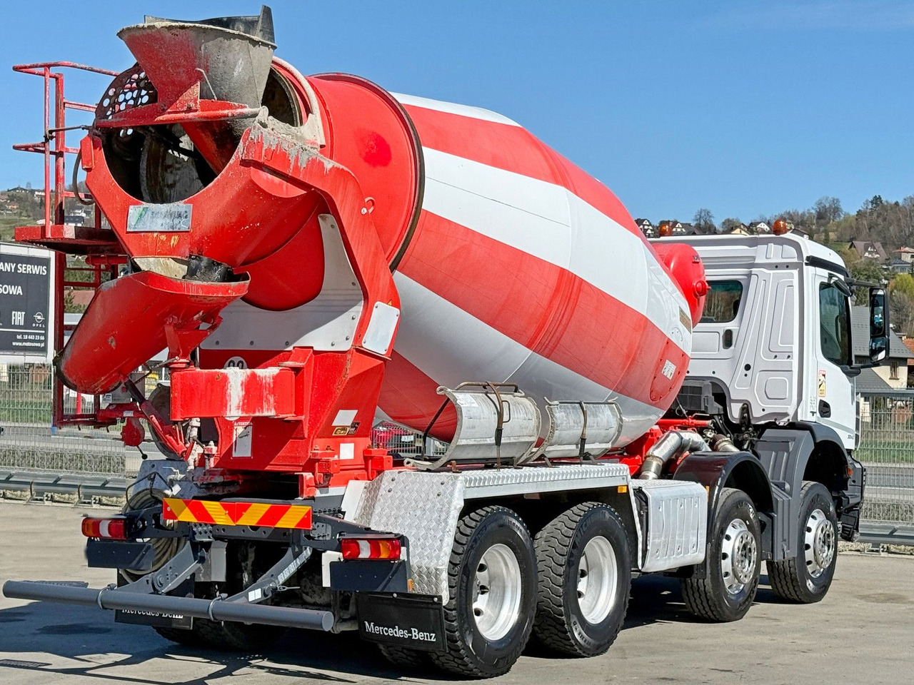 Mercedes-Benz AROCS 3240 * Betonmischer * 8x4 * TOPZUSTAND - Concrete mixer truck: picture 3 Mercedes-Benz AROCS 3240 * Betonmischer * 8x4 * TOPZUSTAND - Concrete mixer truck: picture 3